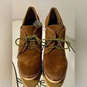 Gently Worn Oxford Pumps BCBGeneration Rust Suede Shoes, Size 8.5